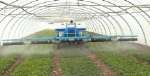 Nebulizador Neotwin 800 l. SUS en invernadero tratando espinaca