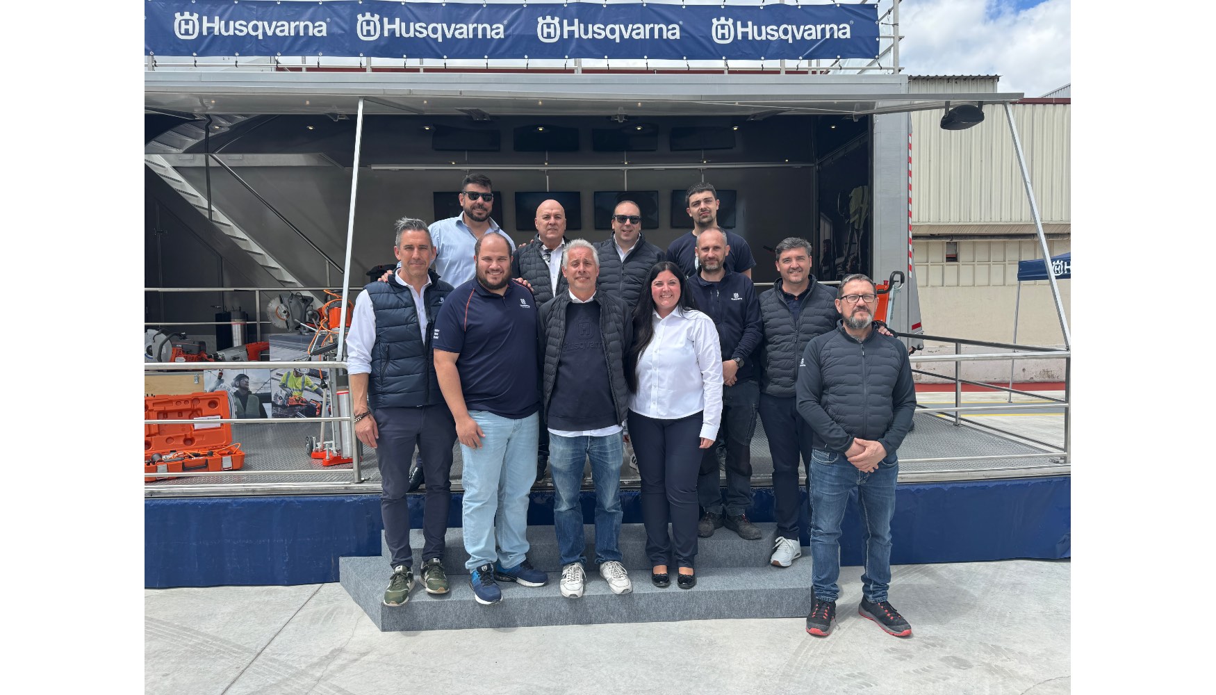 Equipo de Husqvarna Iberia en el arranque del roadshow en Madrid Equipo de Husqvarna Iberia en el arranque del roadshow en Madrid